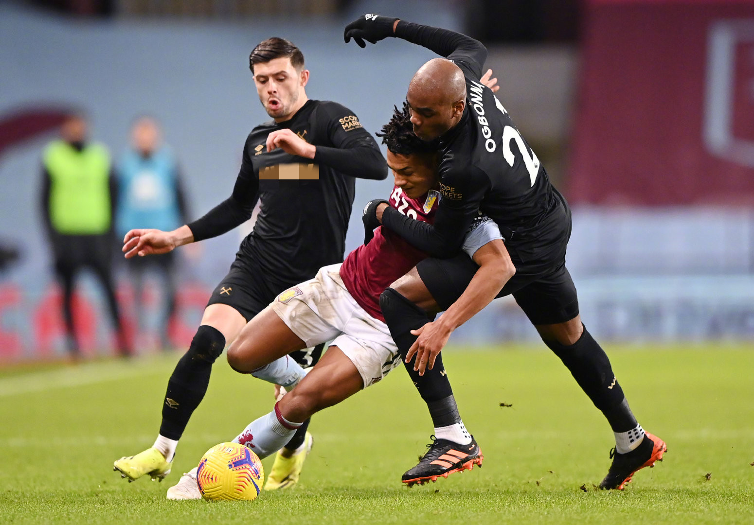 韦世豪夫妇 韦世豪夫妇